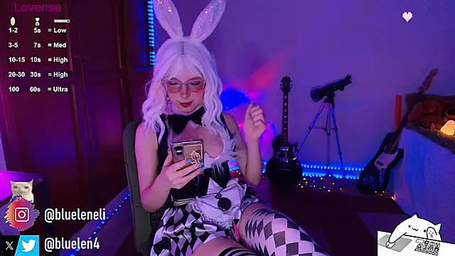 bluelen online show from 04/26/26, 10:13