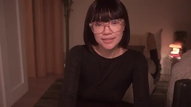 Snapshot of meganmei666 chatting on 01/05/25, 03:43 meganmei666 online show from 01/05/25, 03:43