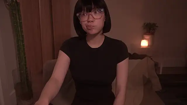 Snapshot of meganmei666 chatting on 03/22/25, 01:32 meganmei666 online show from 03/22/25, 01:32