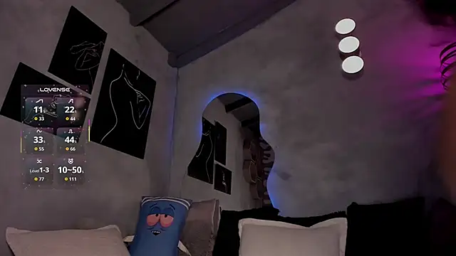 Snapshot of Danii-420 chatting on 11/21/25, 04:11 Danii-420 online show from 11/21/25, 04:11