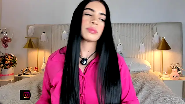 Snapshot of susan_zc chatting on 10/04/25, 09:02 susan zc online show from 10/04/25, 09:02