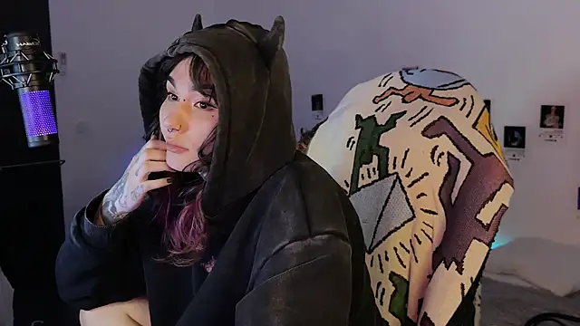 deadlysweet online show from 05/10/26, 10:59