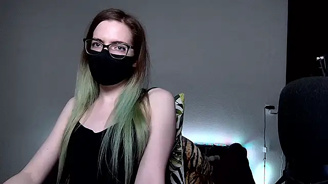 Snapshot of amber_candyfloss chatting on 12/10/24, 03:52 amber candyfloss online show from 12/10/24, 03:52