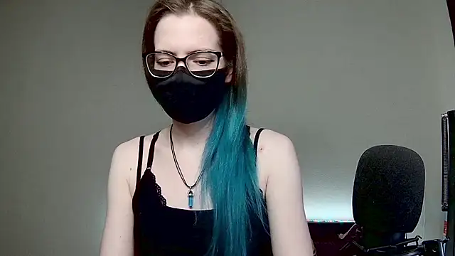 Snapshot of amber_candyfloss chatting on 12/27/24, 11:31 amber candyfloss online show from 12/27/24, 11:31