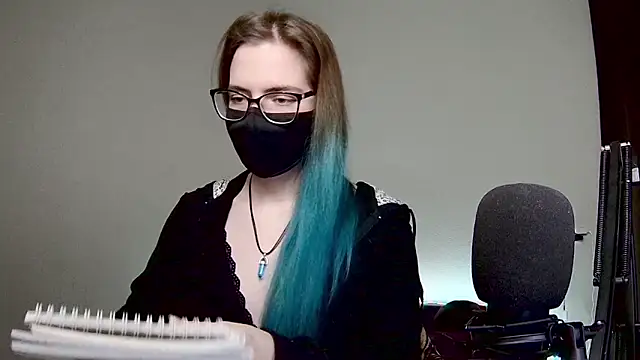 Snapshot of amber_candyfloss chatting on 12/30/24, 10:45 amber candyfloss online show from 12/30/24, 10:45