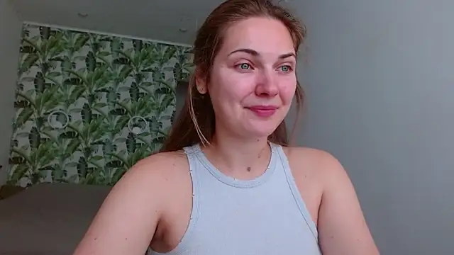 Olivia shine online show from 09/28/25, 04:29