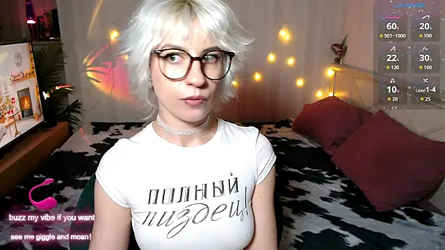  Moonlight t online show from 12/14/25, 05:51