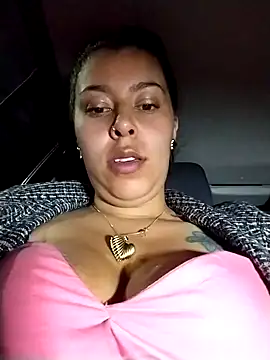 Snapshot of Emily_Wane chatting on 12/11/24, 12:23 Emily Wane online show from 12/11/24, 12:23