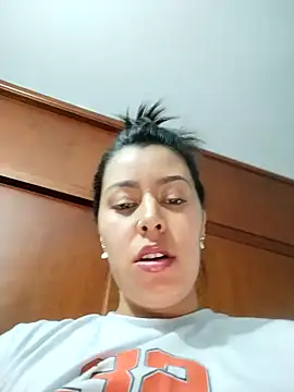 Snapshot of Emily_Wane chatting on 12/30/24, 12:22 Emily Wane online show from 12/30/24, 12:22