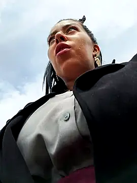 Snapshot of Emily_Wane chatting on 03/12/25, 03:07 Emily Wane online show from 03/12/25, 03:07