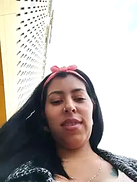 Snapshot of Emily_Wane chatting on 03/13/25, 06:23 Emily Wane online show from 03/13/25, 06:23