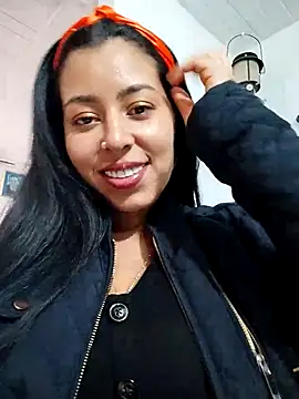 Snapshot of Emily_Wane chatting on 03/14/25, 04:19 Emily Wane online show from 03/14/25, 04:19