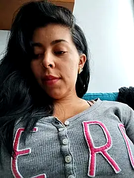 Snapshot of Emily_Wane chatting on 03/17/25, 07:26 Emily Wane online show from 03/17/25, 07:26