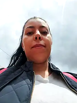 Snapshot of Emily_Wane chatting on 03/18/25, 03:42 Emily Wane online show from 03/18/25, 03:42