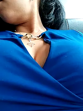 Snapshot of Emily_Wane chatting on 09/08/25, 04:39 Emily Wane online show from 09/08/25, 04:39