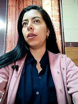 Snapshot of Emily_Wane chatting on 10/16/25, 04:52 Emily Wane online show from 10/16/25, 04:52