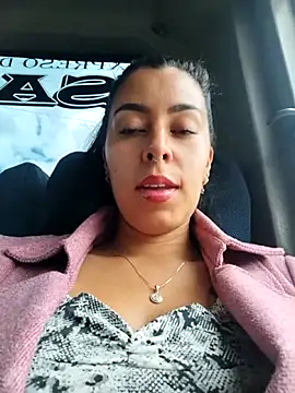 Snapshot of Emily_Wane chatting on 11/25/25, 04:29 Emily Wane online show from 11/25/25, 04:29