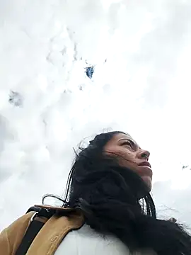 Snapshot of Emily_Wane chatting on 11/26/25, 06:09 Emily Wane online show from 11/26/25, 06:09