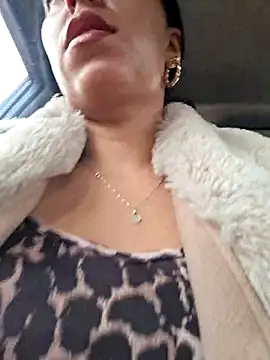 Emily Wane online show from 06/18/26, 04:33