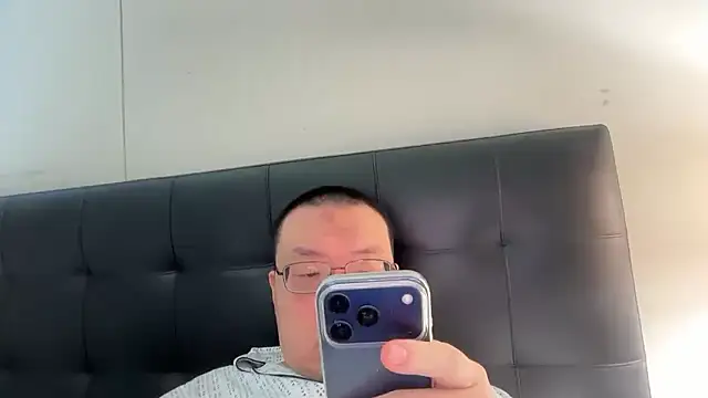 slaveasianboy online show from 04/21/26, 04:23