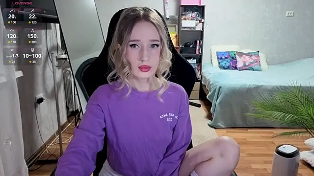 Little Soph online show from 12/16/25, 11:21