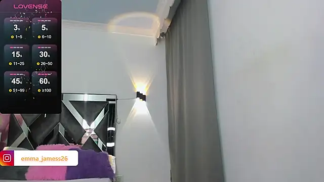 Snapshot of Emma_jamess chatting on 01/09/25, 04:19 Emma jamess online show from 01/09/25, 04:19