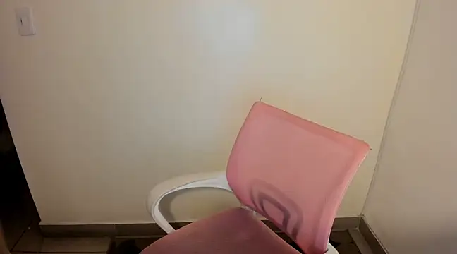 kiaraowen online show from 02/20/25, 08:36