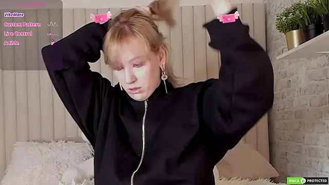 RachelCart online show from 11/08/25, 03:07