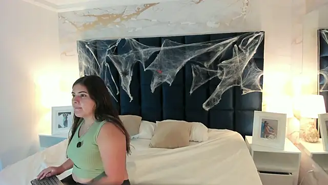 EVELIN MASON online show from 10/09/25, 07:34