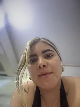 EVELIN MASON online show from 12/04/25, 10:40