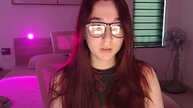 YasmineWest online show from 05/02/26, 12:15