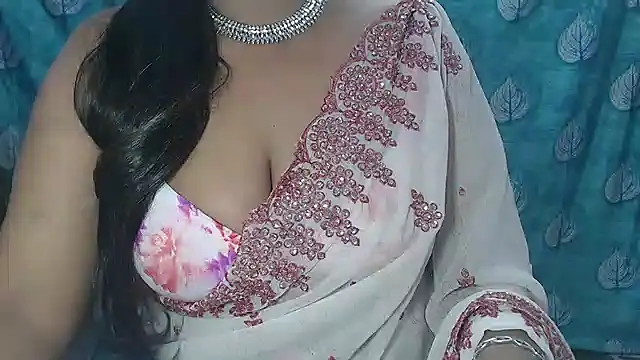 Snapshot of Sophia_your chatting on 02/19/25, 11:28 Sophia your online show from 02/19/25, 11:28