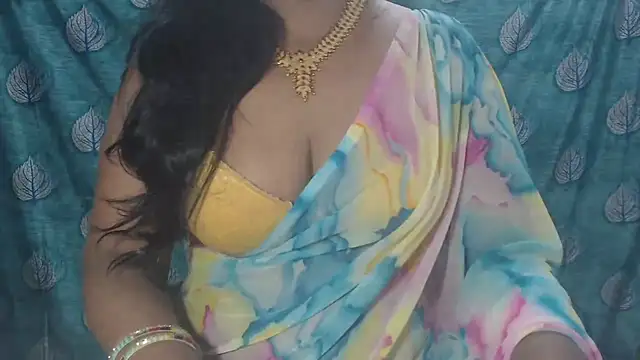 Sophia your online show from 11/26/25, 04:41