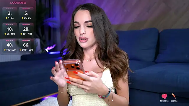 Snapshot of EsmeAinsley chatting on 12/18/25, 01:55 EsmeAinsley online show from 12/18/25, 01:55