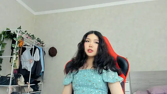 Snapshot of wastforu chatting on 02/24/25, 10:59 wastforu online show from 02/24/25, 10:59