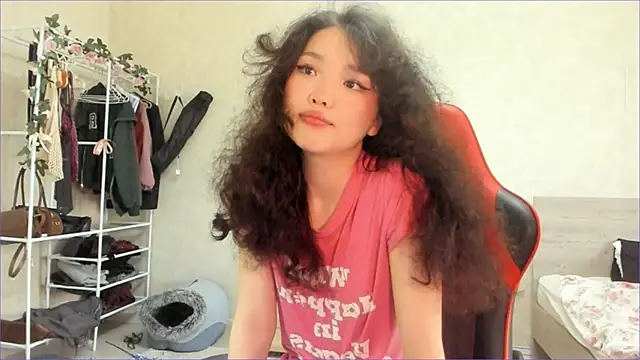 Snapshot of wastforu chatting on 02/19/26, 11:06 wastforu online show from 02/19/26, 11:06