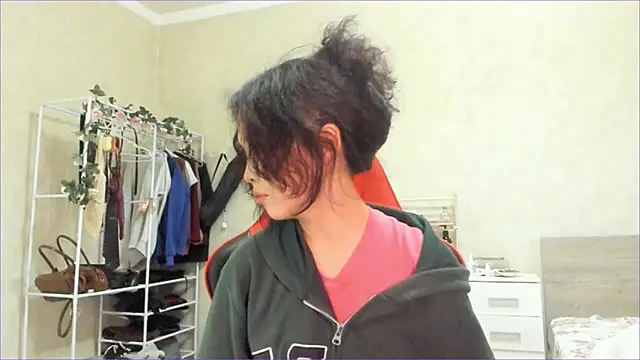 Snapshot of wastforu chatting on 03/05/26, 11:28 wastforu online show from 03/05/26, 11:28