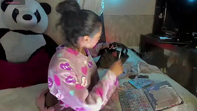 Lilithsabeth online show from 11/01/25, 04:25