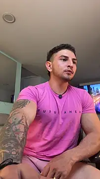Snapshot of Angeloferrocam chatting on 05/21/26, 04:19 Angeloferrocam online show from 05/21/26, 04:19