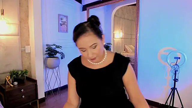 Snapshot of Victoria-Harper chatting on 03/16/25, 03:17 Victoria-Harper online show from 03/16/25, 03:17