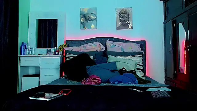 Liamscott  online show from 09/15/25, 09:15