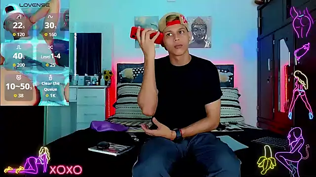 Liamscott  online show from 10/06/25, 09:23