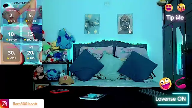 Liamscott  online show from 11/10/25, 09:36