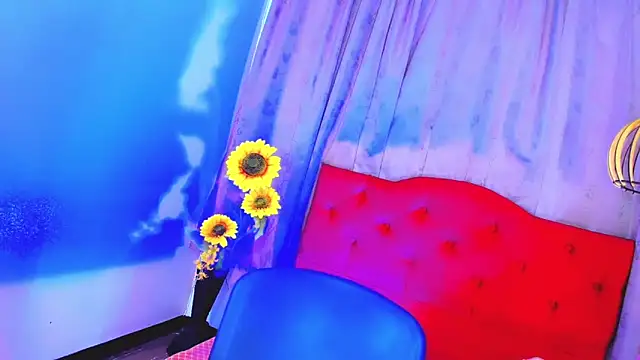 Jessica smith 1 online show from 12/14/25, 01:49