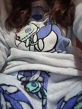 Snapshot of rossana99_ chatting on 01/11/25, 03:42 rossana99 online show from 01/11/25, 03:42