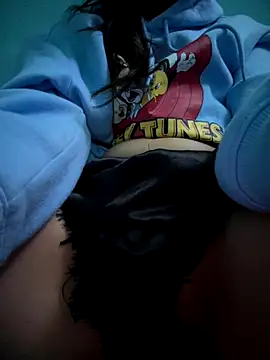 Snapshot of rossana99_ chatting on 10/04/25, 09:40 rossana99 online show from 10/04/25, 09:40