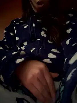 Snapshot of rossana99_ chatting on 01/10/26, 11:12 rossana99 online show from 01/10/26, 11:12