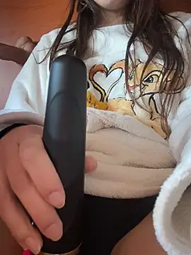 Snapshot of rossana99_ chatting on 01/17/26, 10:31 rossana99 online show from 01/17/26, 10:31