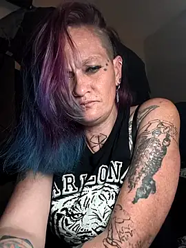 Snapshot of renegade_vyxxen chatting on 01/07/26, 07:22 renegade vyxxen online show from 01/07/26, 07:22