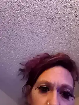 Snapshot of renegade_vyxxen chatting on 02/03/26, 08:25 renegade vyxxen online show from 02/03/26, 08:25